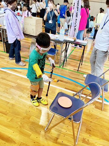 小学校のお祭りに参加しました。